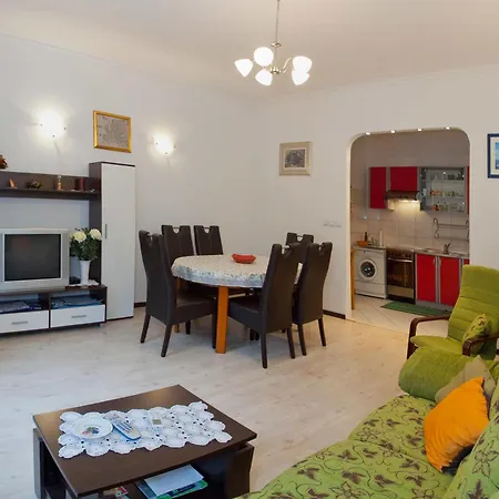 Cro Jet Set Apartment